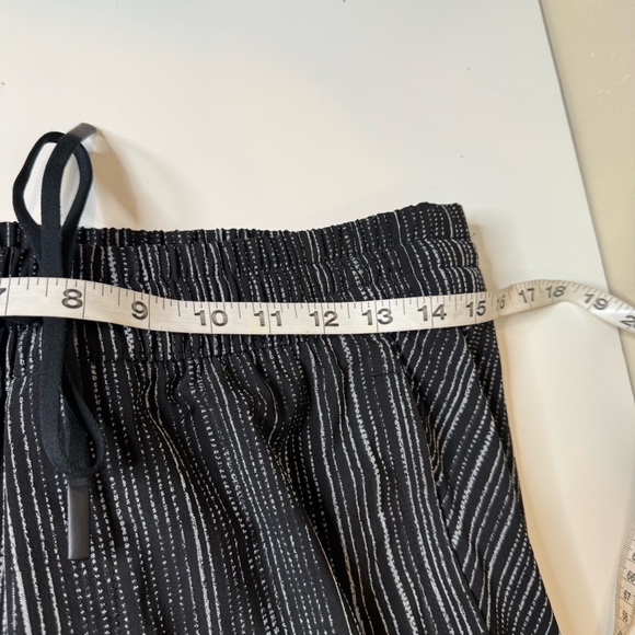 ATHLETA Arrival Pants size 6 Relaxed Versatile *360-Stretch - Picture 10 of 12